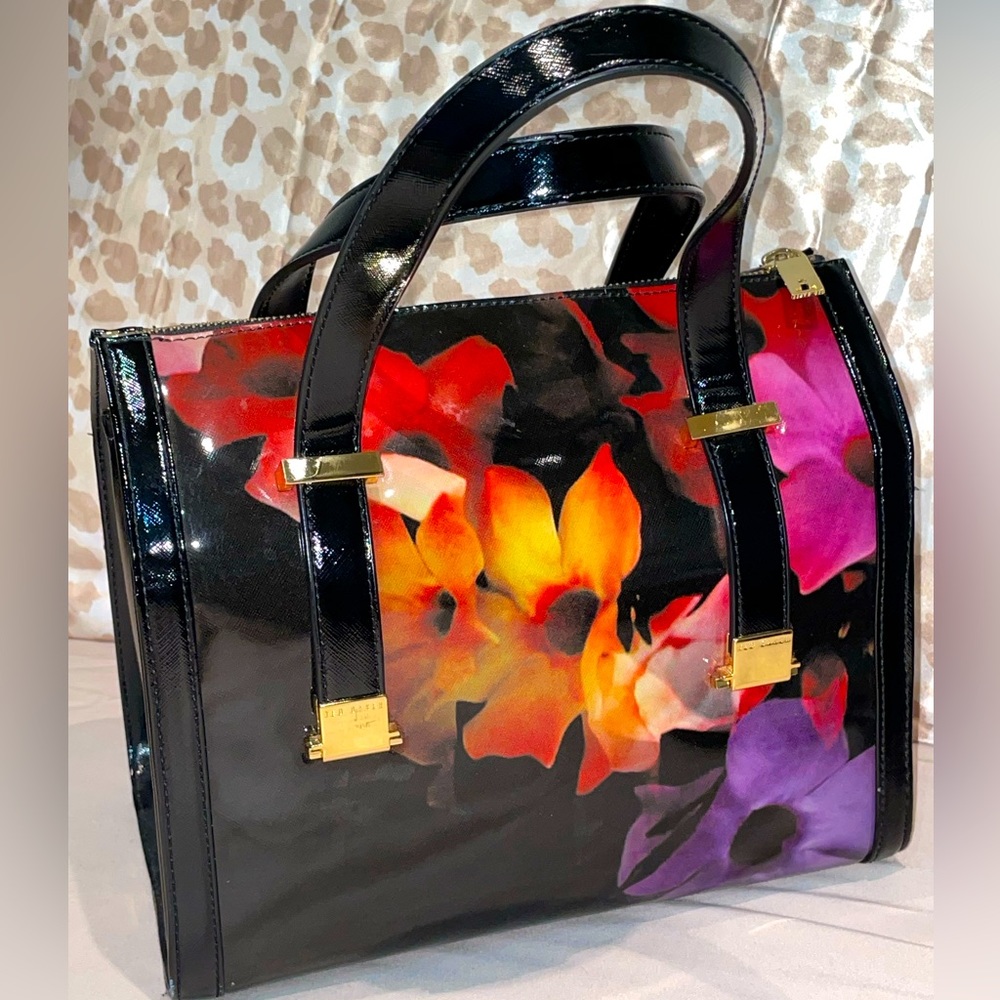 Ted Baker floral handbag 🌸🌺🪻